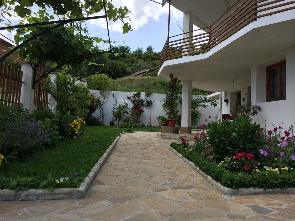 Petrovi Guest House Obzor Luaran gambar