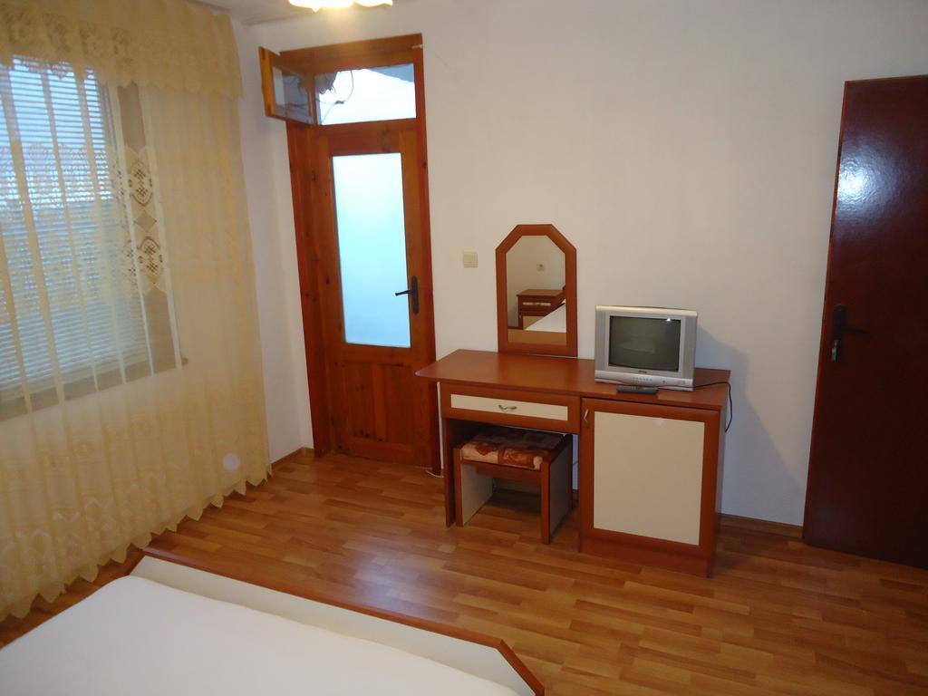 Petrovi Guest House Obzor Bilik gambar