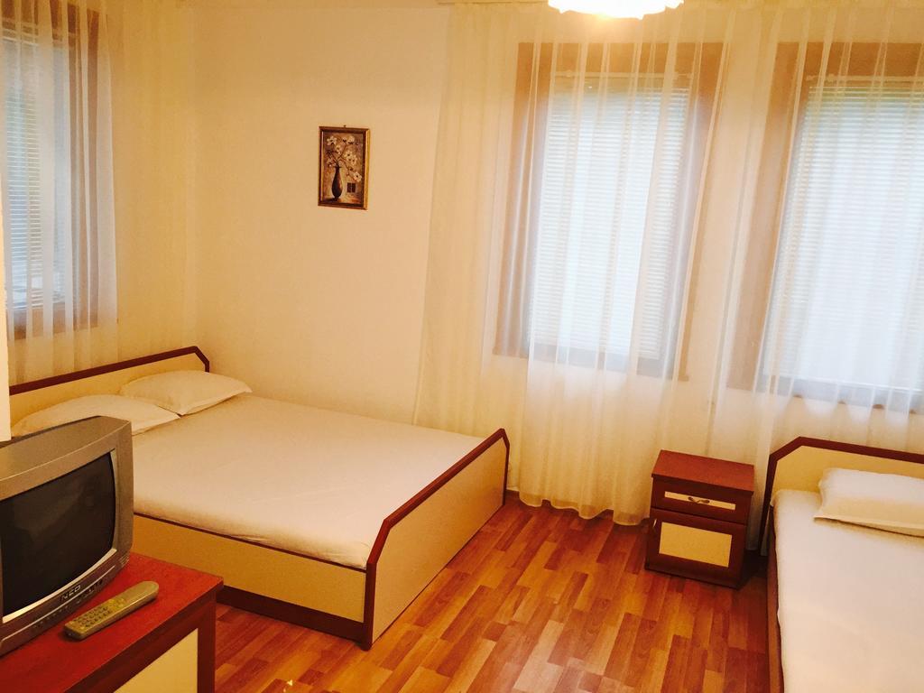 Petrovi Guest House Obzor Bilik gambar