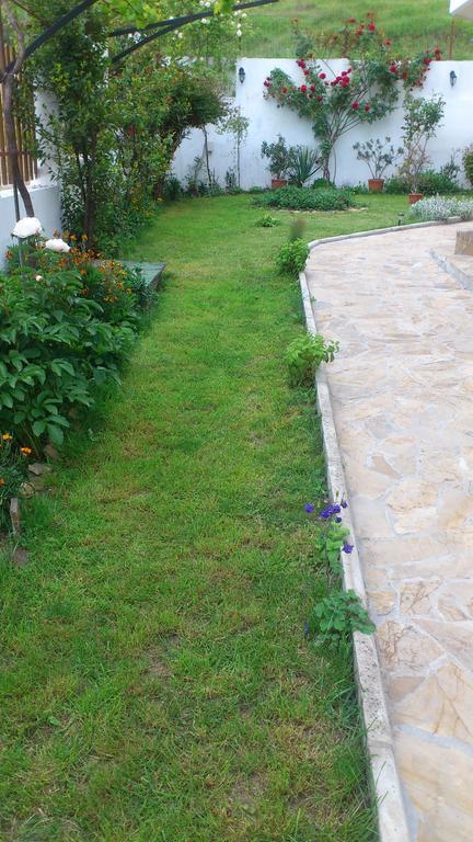 Petrovi Guest House Obzor Luaran gambar